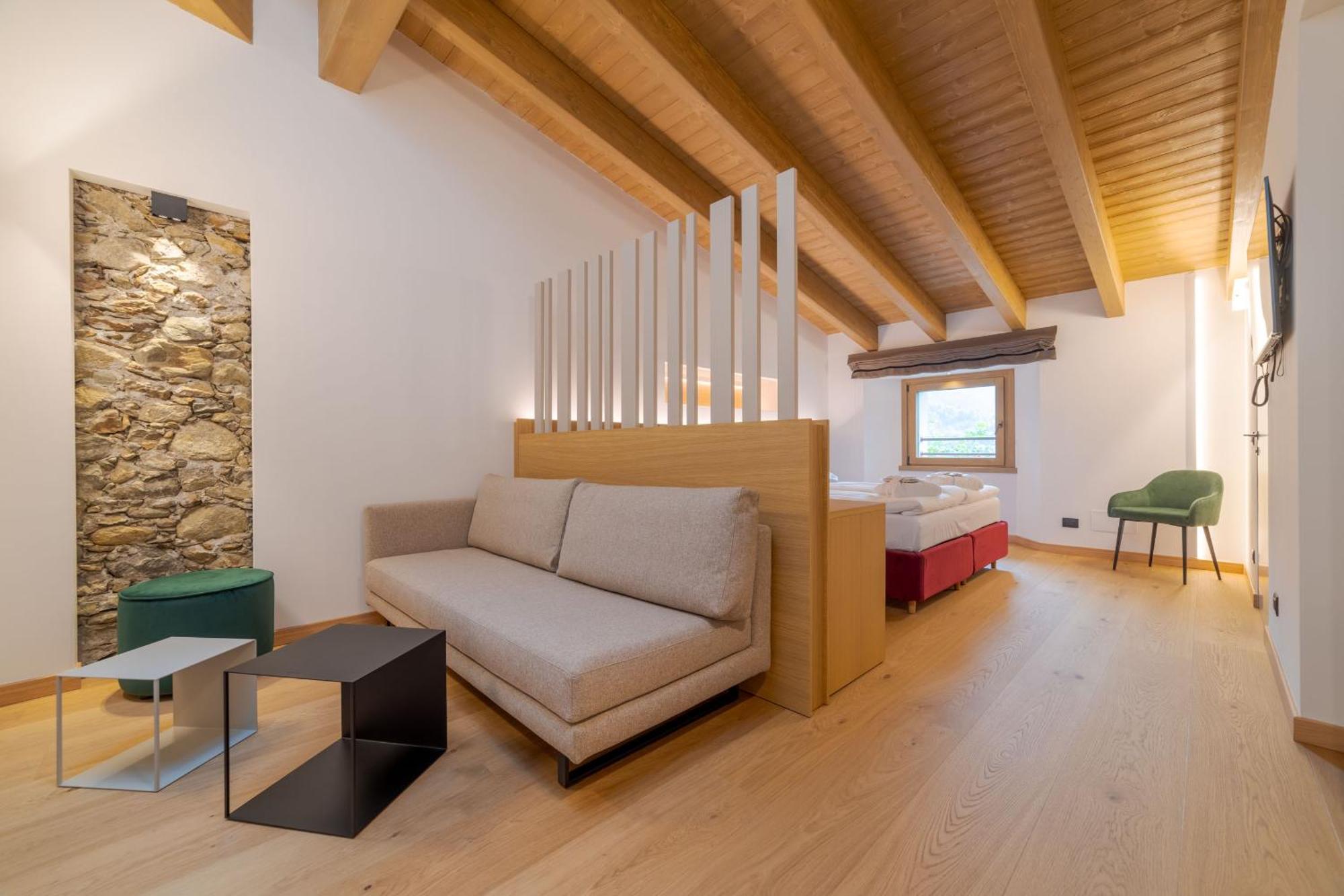 Wine Hotel San Carlo - Relais & Spa - Boutique Hotel Chiuro ภายนอก รูปภาพ