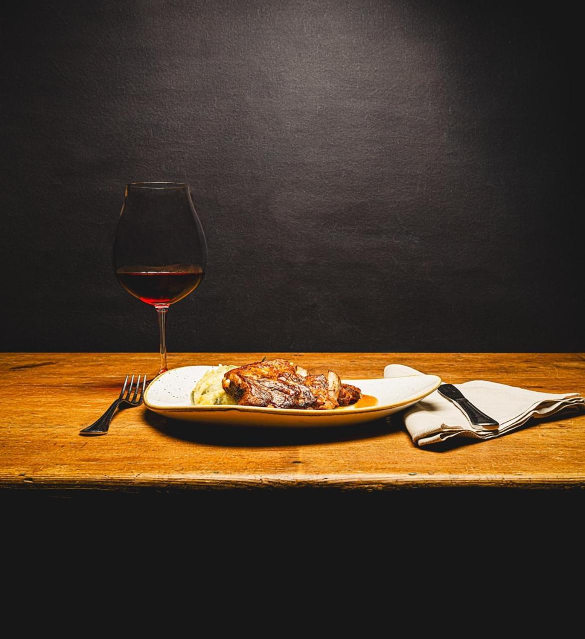 Wine Hotel San Carlo - Relais & Spa - Boutique Hotel Chiuro ภายนอก รูปภาพ