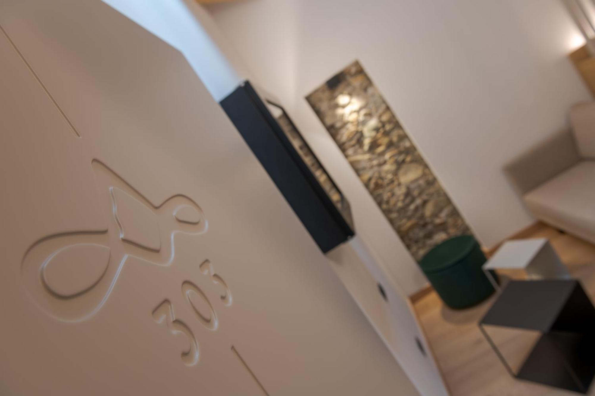 Wine Hotel San Carlo - Relais & Spa - Boutique Hotel Chiuro ภายนอก รูปภาพ