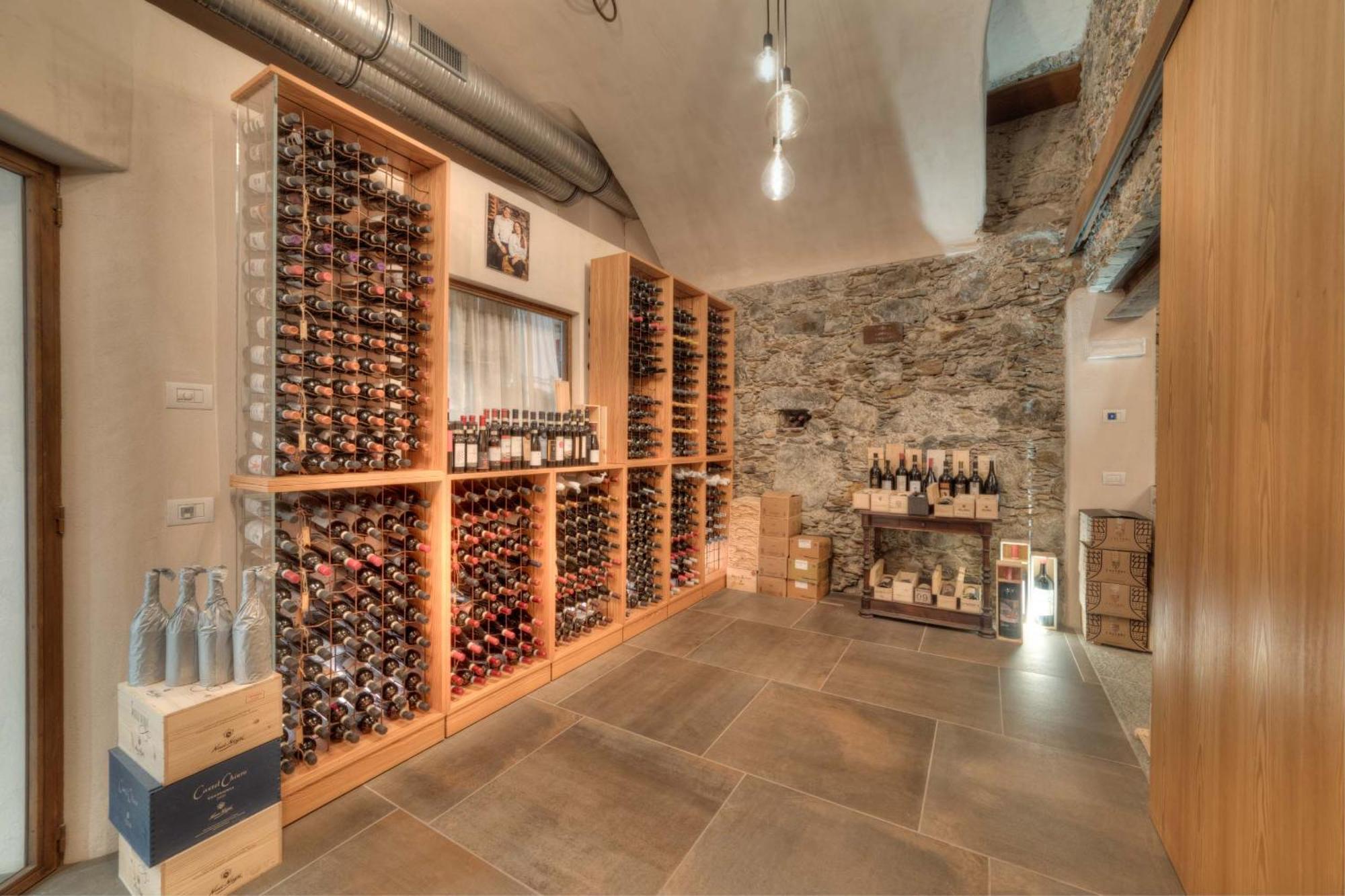 Wine Hotel San Carlo - Relais & Spa - Boutique Hotel Chiuro ภายนอก รูปภาพ