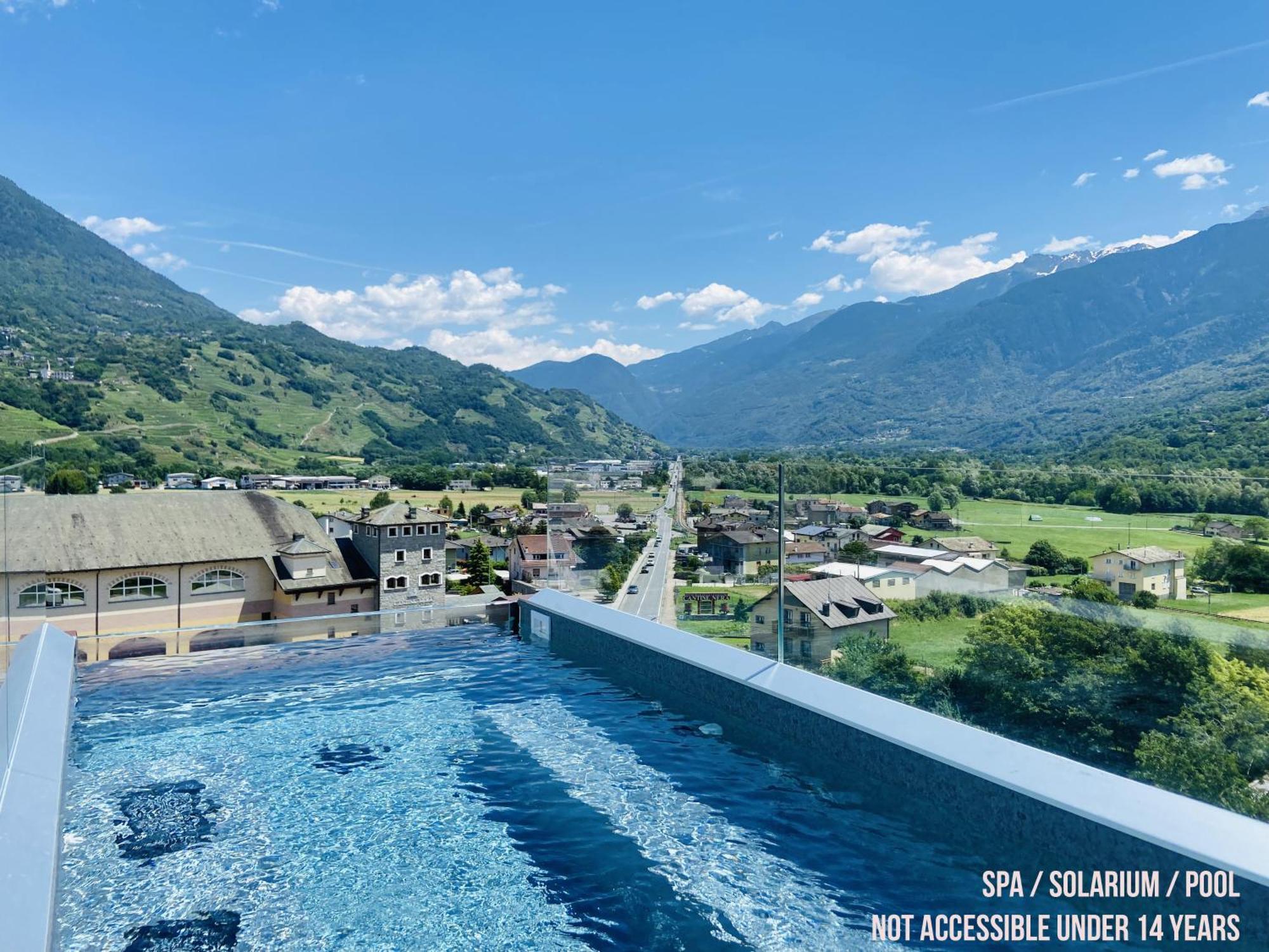 Wine Hotel San Carlo - Relais & Spa - Boutique Hotel Chiuro ภายนอก รูปภาพ