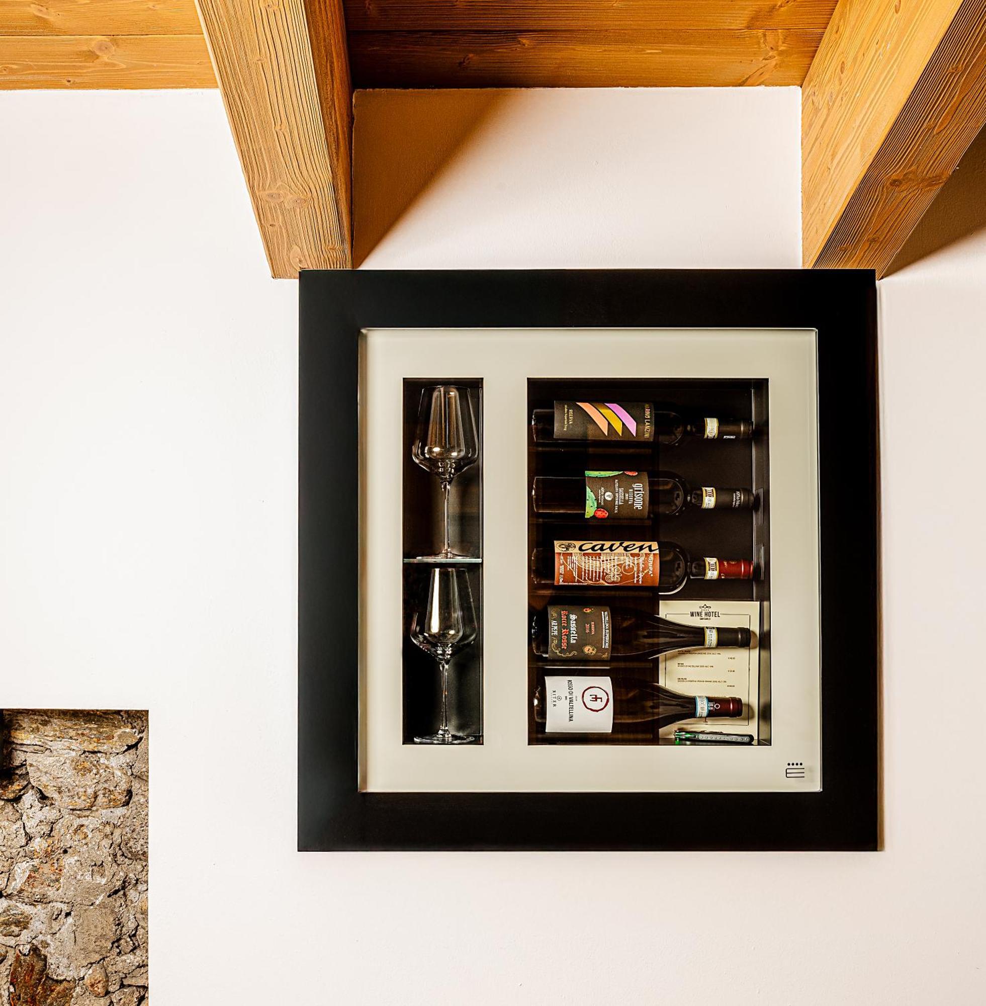 Wine Hotel San Carlo - Relais & Spa - Boutique Hotel Chiuro ภายนอก รูปภาพ