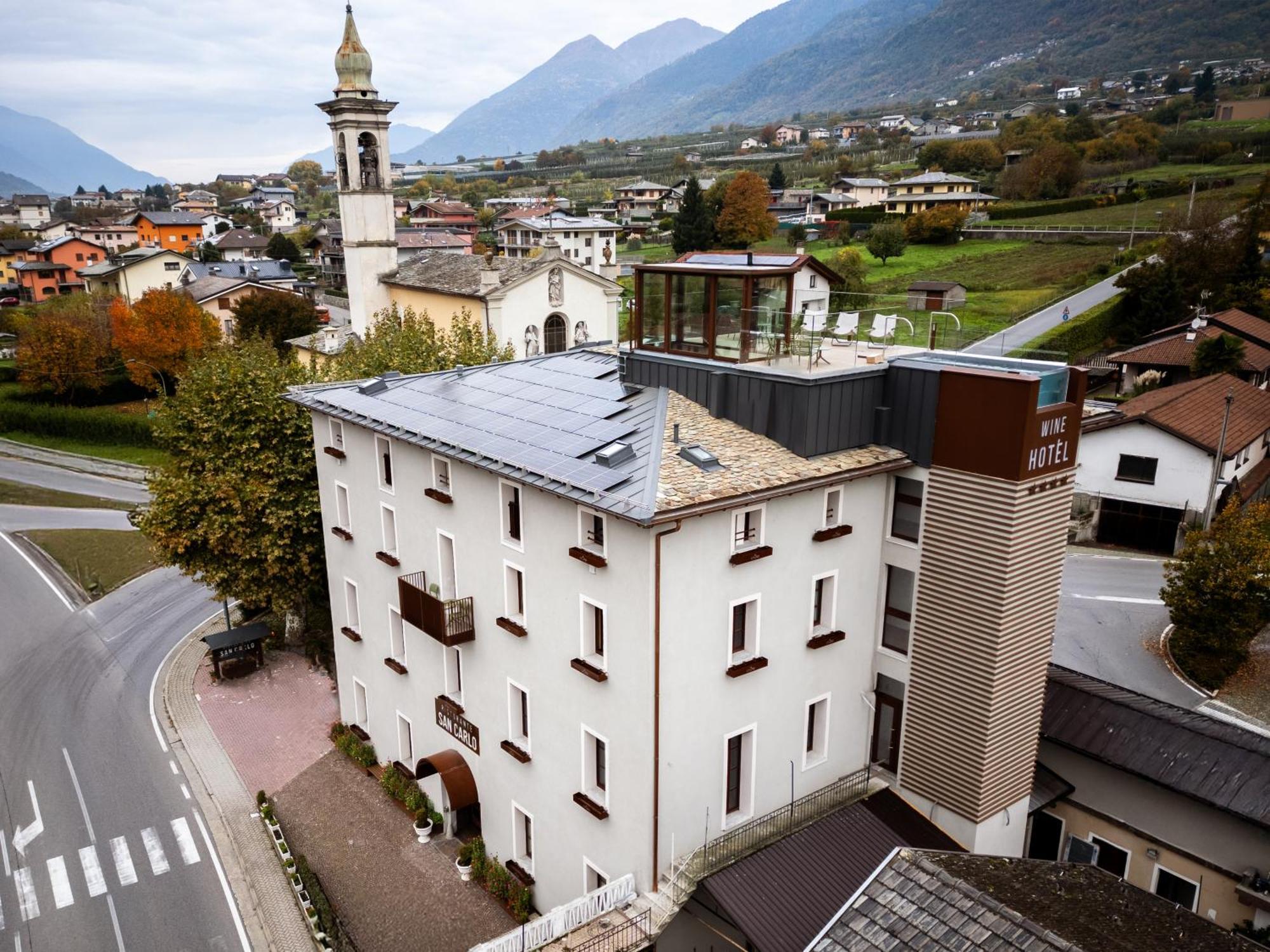 Wine Hotel San Carlo - Relais & Spa - Boutique Hotel Chiuro ภายนอก รูปภาพ